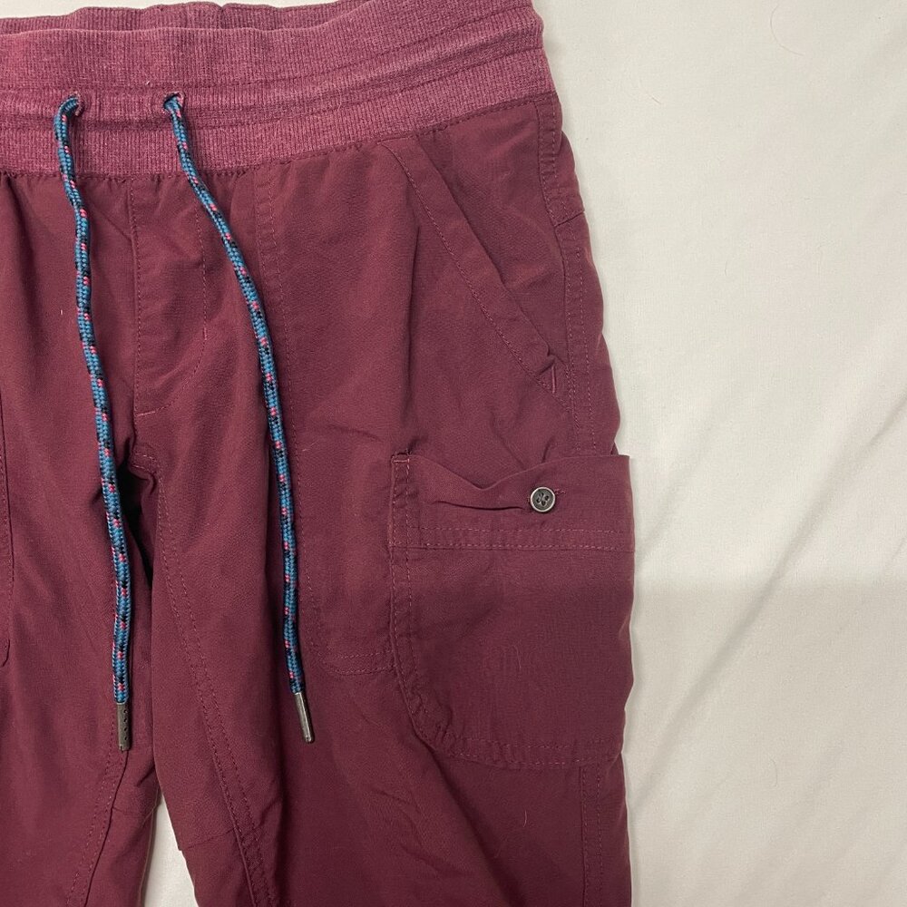 Maroon women's Columbia capris - Picture 2 of 9